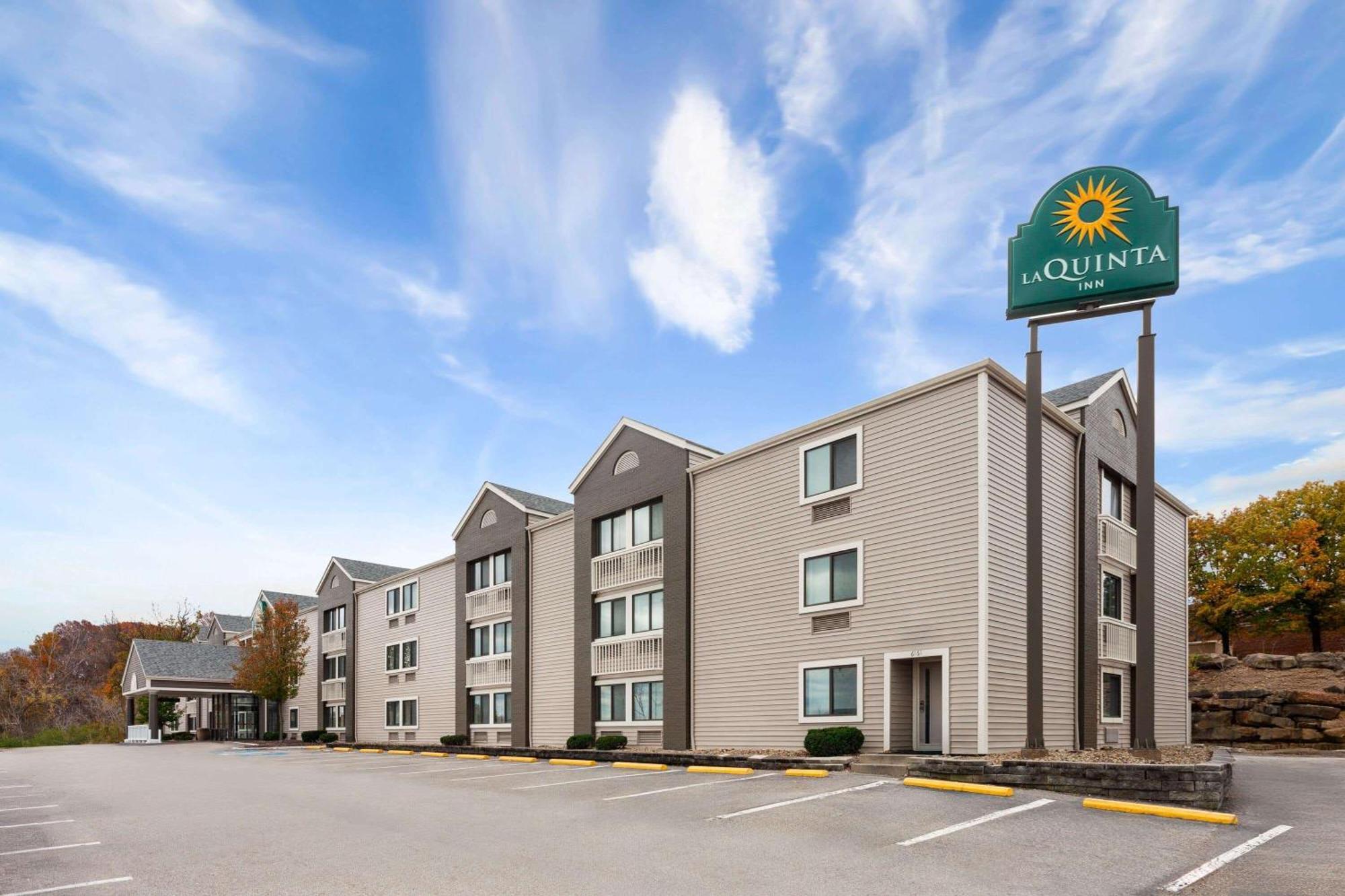 La Quinta Inn By Wyndham Cleveland Independence Bagian luar foto