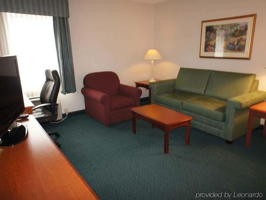 La Quinta Inn By Wyndham Cleveland Independence Bagian luar foto